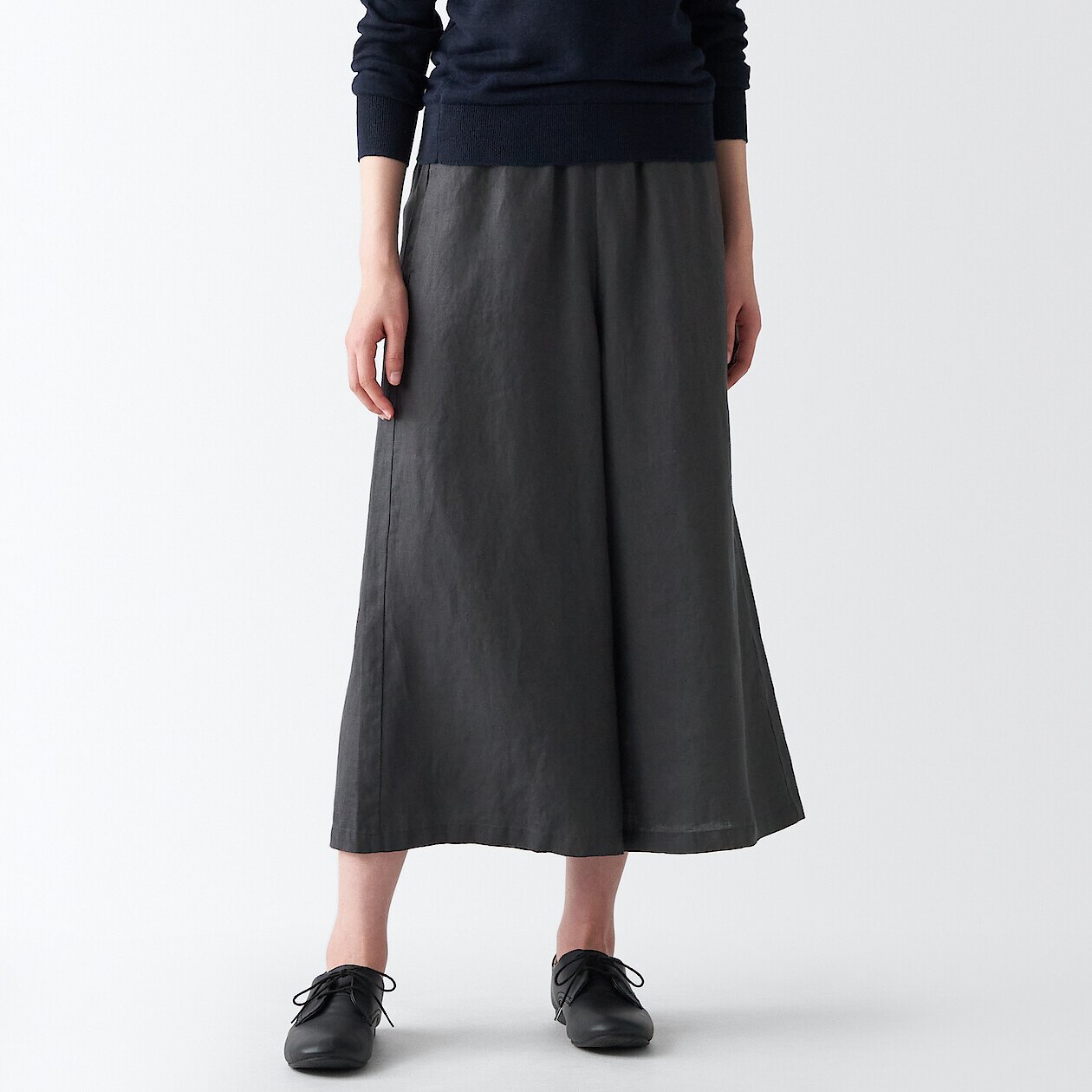 Shop Hemp Easy Cropped Pants online | Muji Kuwait